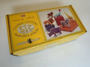 NORDIC WARE 12 pc ZOO ANIMALS COOKIE CUTTERS STAND UP 3-D - Picture 1 of 7