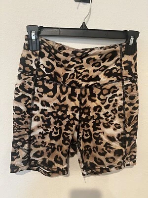 Pantalones Cortos de Motociclista Nicole Miller Deportivos Cintura Alta Estampado de Guepardo/Con Bolsillos Talla M Foto 1 de 4