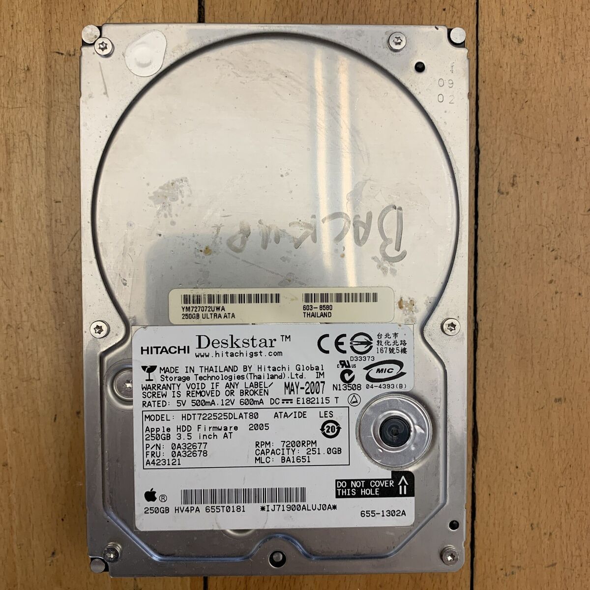 Hitachi 250GB Internal Hard Disk Drives 7200 RPM Rotation Hitachi 250GB Internal Hard Disk Drives 7200 RPM Rotation