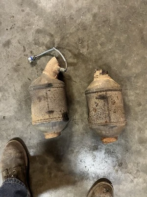 2008 GMC Sierra 1500 Catalytic Converters  - Image 1 of 4