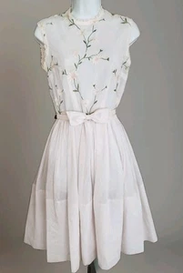 Vintage 50er Jahre Kleid JEANNE D' ARC hellrosa Gänseblümchen bestickt GÜRTEL Rockabilly - Bild 1 von 9