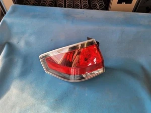 09 10 11 FOCUS LEFT TAIL LIGHT COUPE BLACK CHROME TRIM 163515 - Picture 1 of 3