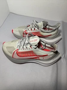 Scarpe da corsa Nike Zoom Gravity rosse grigio platino da donna taglia 9 sneakers - Foto 1 di 8