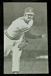 ROLLIE FINGERS Vintage Signed 1973 Postmarked Photo-Postcard Oakland A's COA - Picture 1 of 4