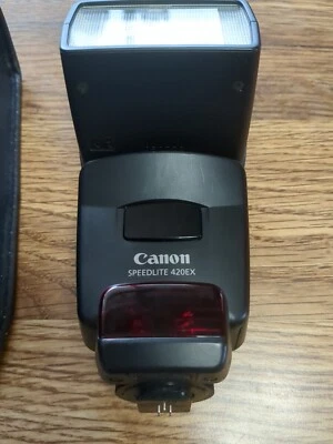 Canon Speedlite 420EX Shoe Mount Flash for Canon EOS With Case - Image 1 of 4