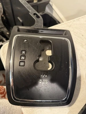 09-17 Jeep Compass Patriot palanca de cambios indicador bisel palanca automática C OEM Foto 1 de 4