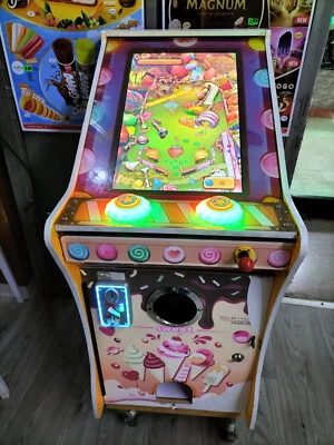 Distributore palline a moneta gioco a schermo flipper x bar, pizzerie, ristorant - Immagine 1 di 4