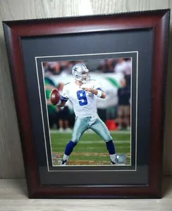 NFL Spieler Fotodatei Dallas Cowboys Tony Romo #9 Heimtrikot gerahmt 10" x 8" - Bild 1 von 5
