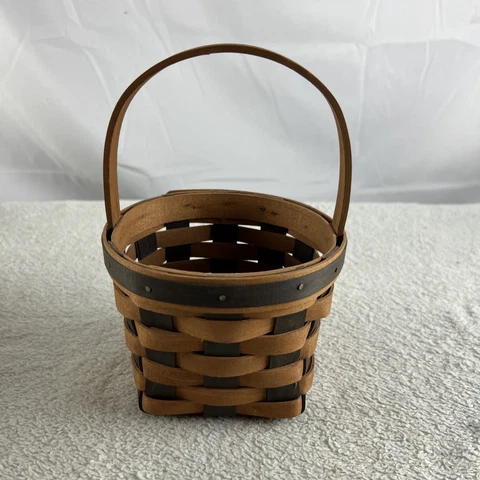1989 Longaberger Forget-Me-Not Measuring Basket Black Slats Cover