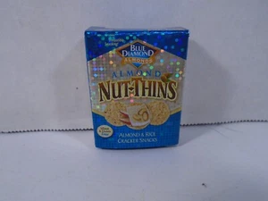 ZURU 5 SURPRISE MINI BRANDS--METALLIC NUT THINS CRACKERS (LOOK) - Picture 1 of 4