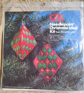 Vintage Needlepoint Christmas Idea Ornament Kit Columbia Minerva Holiday New - Picture 1 of 5