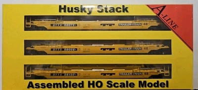 InterMountain HO Scale Husky Stack Trailer Train Car 3-Pack #56075, 56028, 56132 - Image 1 of 4