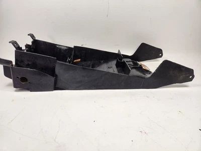 98-01 YAMAHA YZF R1 YZFR1 OEM REAR BACK TAIL UNDERTAIL BATTERY TRAY PLASTIC Foto 1 de 4