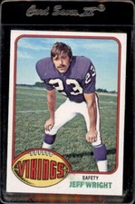 1976 Topps #211 Jeff Wright Minnesota Vikings - Nice Card!