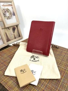 Custodia a libro IL BISONTE passaporto colore rosso pelle con custodia usata - Foto 1 di 13