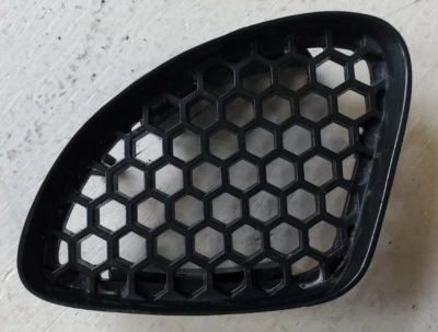 98-02 Firebird Trans Am RH Passenger Side Fender Vent Grille OEM - Image 1 of 4