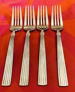 Reed & Barton Cresendo II 18/10 Inox 4 - Forchette per insalata 7 1/8" Taglia continentale - Foto 1 di 4