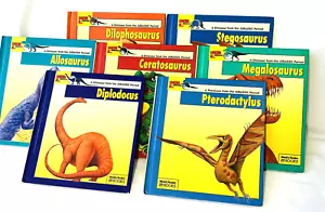 Lot of 7 Dinosaur Weekly Reader Books Stegosaurus, Dilophosaurus ++ - Foto 1 di 4