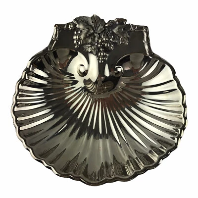 Cuenco vintage con caparazón de vieira con patas plateadas Reed & Barton U26 Foto 1 de 4