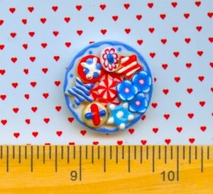 Puppenhaus Miniaturgröße kleinerer Teller Sues 4. Juli Kekse # 283 - Bild 1 von 2