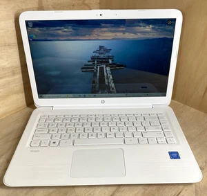 HP Stream 14-cb161ms 14" Celeron N4000@1,1 GHz/4 GB RAM/64 GB SSD/W10H/BIANCO - Foto 1 di 10