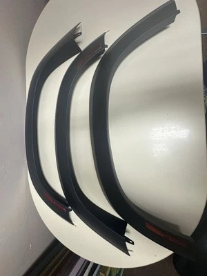 Alargadores de para-lama preto brilhante pacote furtivo para Land Rover Defender 90 L663 20+ - Imagem 1 de 4