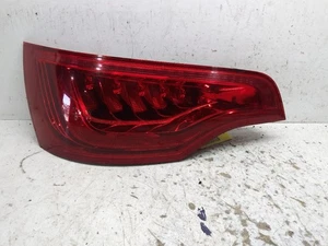 2015 Audi Q7 OEM driver side tail light id 4L0945093G liftgate mounted fits10-15 - Picture 1 of 12