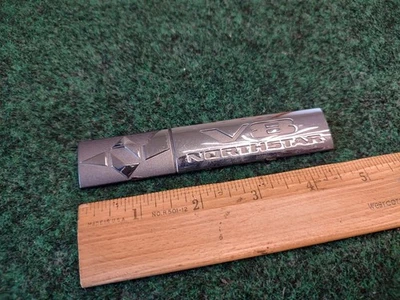 2000-2005 CADILLAC DEVILLE SRX V8 NORTHSTAR ЭМБЛЕМА ЛОГОТИП ЗНАЧОК OEM 3S1 - Изображение 1 из 4