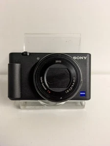 Sony ZV-1 4K Vlog Camera 20.1MP *Spares Or Repairs* - Picture 1 of 8