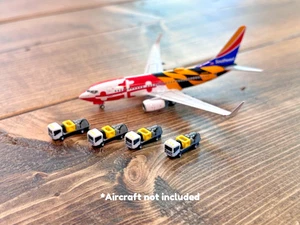 Accesorios de aeropuerto modelo 1:400 - Vehículos de boca de combustible para aeropuerto de 4 piezas - Imagen 1 de 10