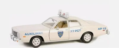 GREENLIGHT - PLYMOUTH Fury 1977 - Dipartimento di polizia di NEW YORK - 1/24 ... - Immagine 1 di 2