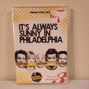 It’s Always Sunny in Philadelphia Season Three 3 FX TV Series Danny Devito New - Picture 1 of 5