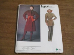 VOGUE PARIS ORIGINAL GIVENCHY MISSES COAT 2606 SIZE 12 UNCUT - Picture 1 of 3