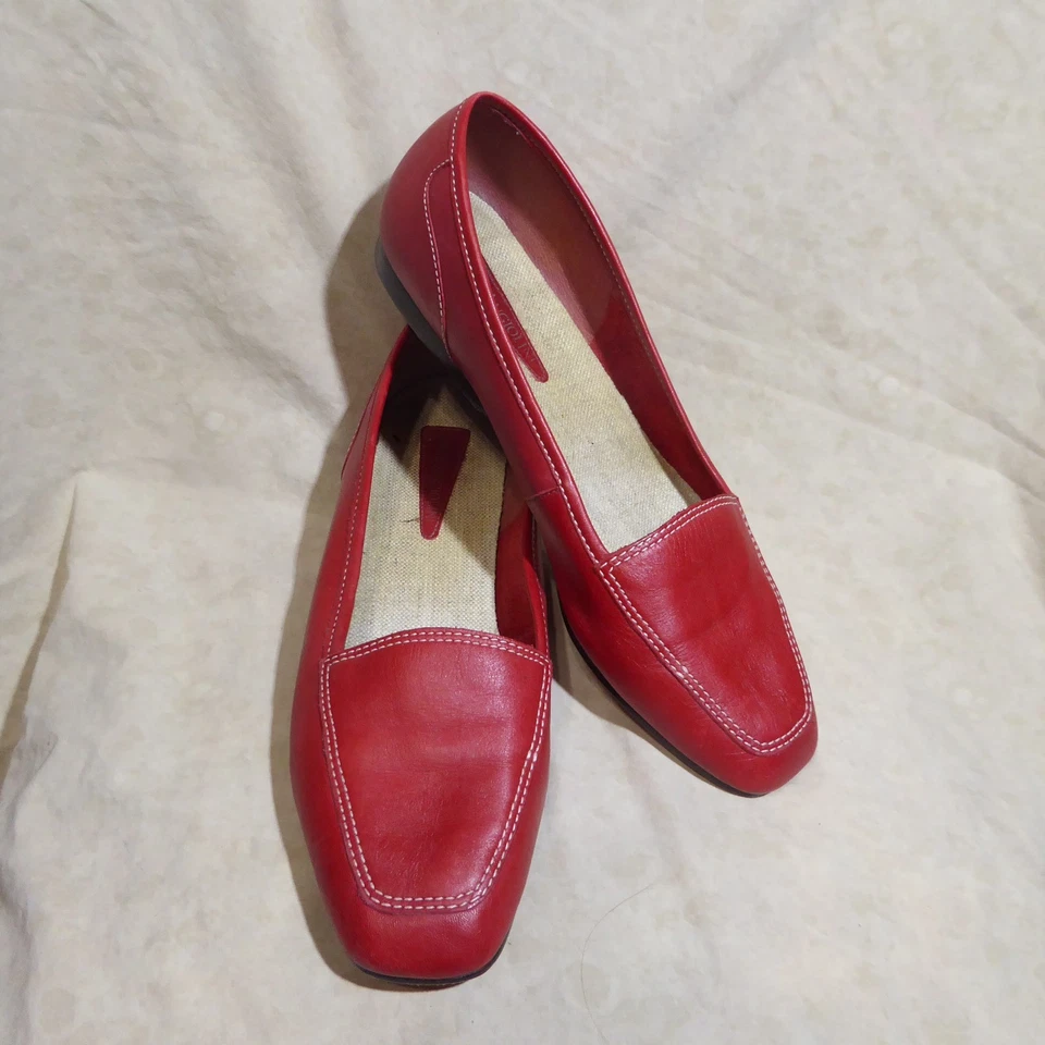 🩰 Lápiz labial plano sin cordones Enzo Angiolini 8,5 M cuero rojo; detalles cosidos Foto 1 de 4