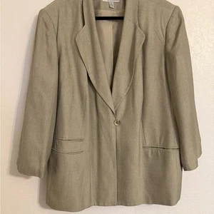 Dress Barn Tan Blazer with Notched Lapels and Relaxed Fit - Picture 1 of 4