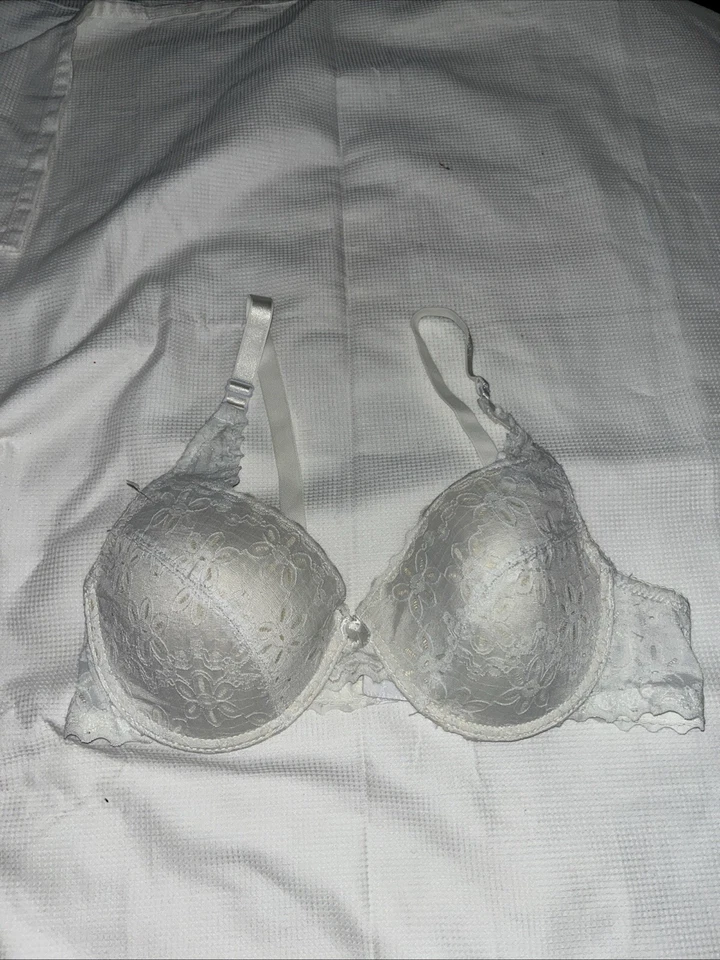 Sujetador COOBIE Sexy Encaje Blanco Bordado Talla 38D Foto 1 de 2