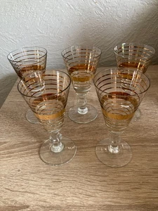 SET OF 5 BEAUTIFUL VINTAGE 1960'S GOLD RIM DESIGN STEMMED GLASSES LIQUEUR/SHOTS - Picture 1 of 4