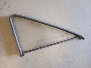 Ventana triangular delantera izquierda VW T3 - Imagen 1 de 4