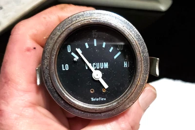 Medidor de vacío Teleflex para barco de 1990 con soportes de montaje Foto 1 de 4