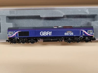 Graham Farish Spur N 371-392 Class 66 66725 Sunderland Lokomotive - DCC ausgestattet - Bild 1 von 4