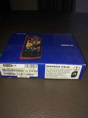 NOKIA 700 - Immagine 1 di 4