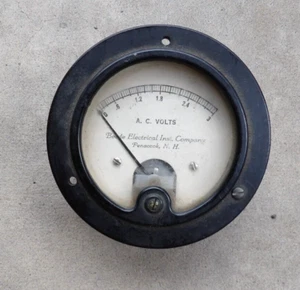 Vintage Beede Electrical Instruments A.C. Volts Meter Penacook NH 0-3 Volts - Picture 1 of 3