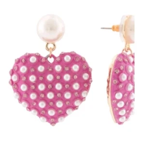 Betsey Johnson Gold Tone Pearly Pink Faux Pearl Heart Drop Earrings NWT - Picture 1 of 2