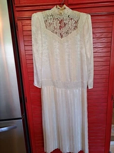 Jessica McClintock Kleid 10 cremefarben Drop Waist Pleat Spitzenbesatz Boho mit Schleier - Bild 1 von 12