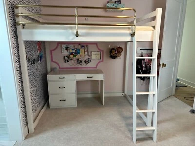 full size bedroom furniture set used - Image 1 of 4