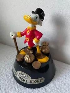 RARA statuina salvadanaio moneta Disney SCROOGE MCDUCK Tokyo Disney Sea - Foto 1 di 12