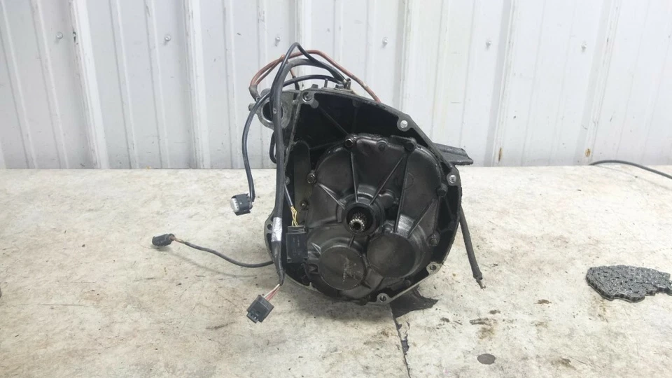 00 BMW K1200 K 1200 LT K1200LT Transmission Trans Tranny Gear Box - Image 1 of 4