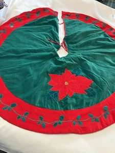 Vintage Christmas Tree Skirt Red Velvet Poinsettia 40” Round, Cotton Backing - Picture 1 of 7