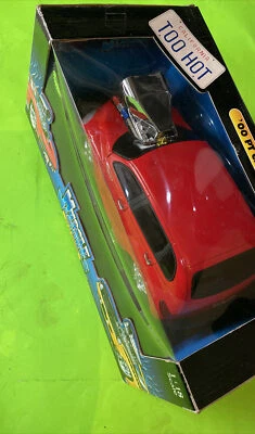 Muscle Machines 2000 Chrysler PT Cruiser* 1:18 Die Cast Red  HOTWHEELS JADA NEW - Image 1 of 4