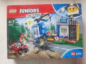 BOITE NEUF SET LEGO CITY 10751 JUNIORS COURSE POURSUITE DANS LA MONTAGNE - Imagen 1 de 2